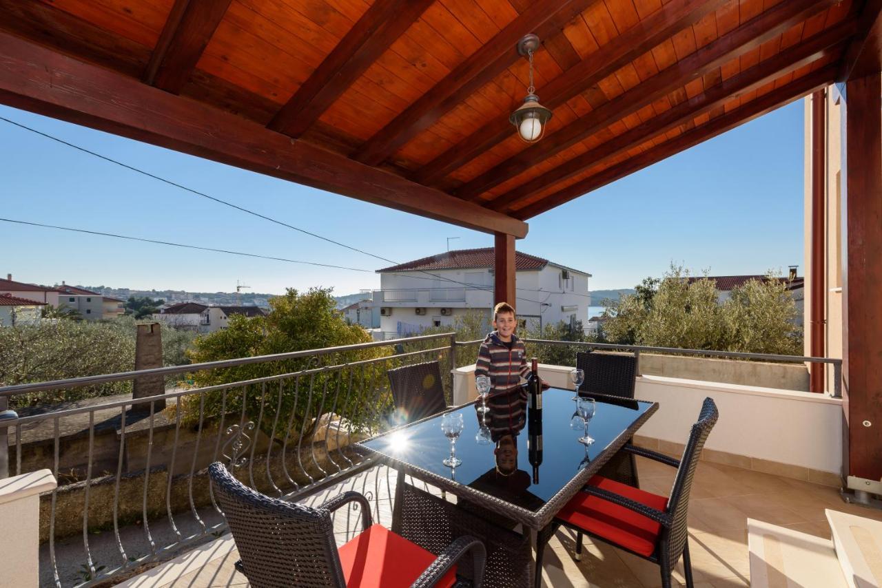 Apartmani Petra Trogir Ngoại thất bức ảnh