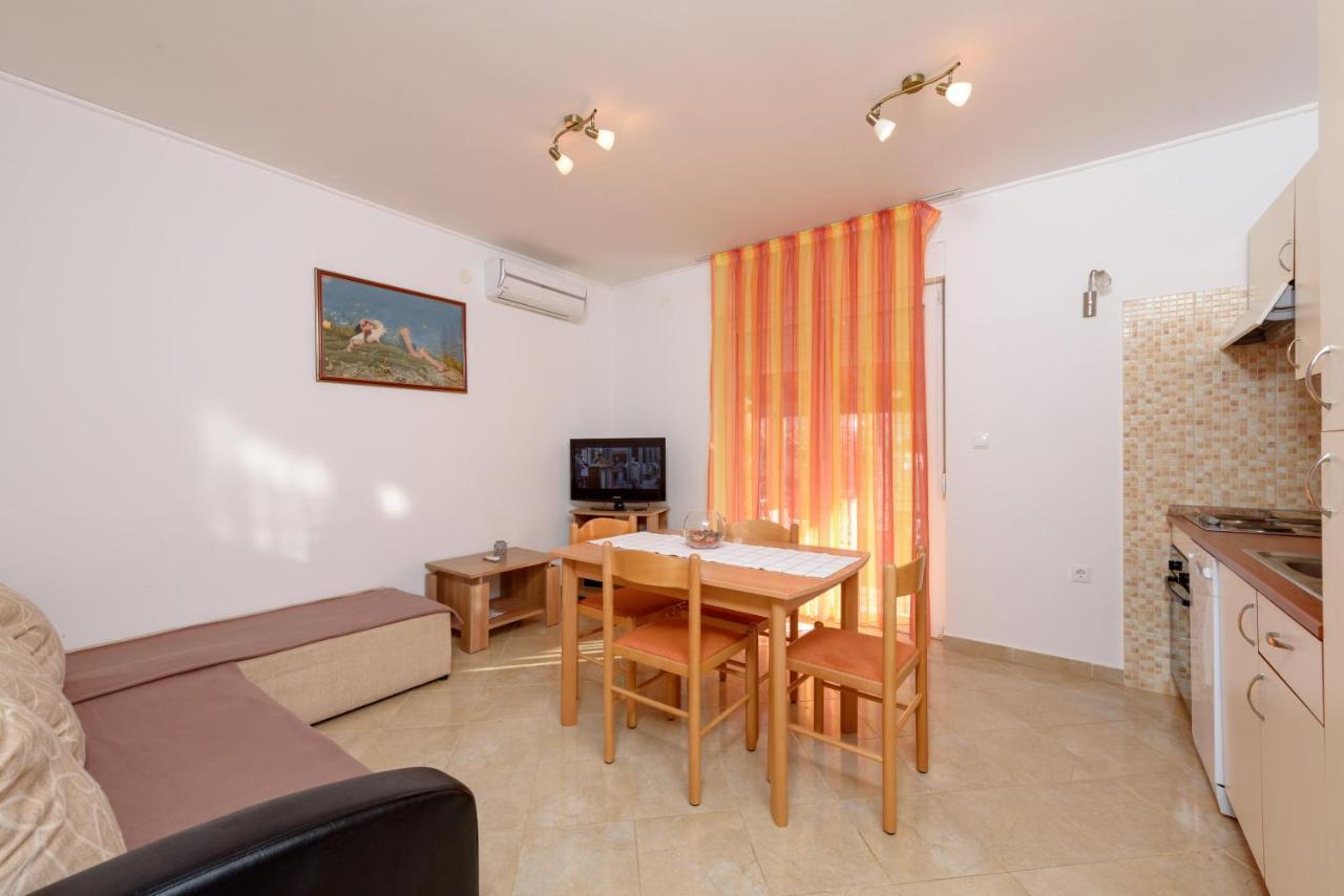Apartmani Petra Trogir Ngoại thất bức ảnh